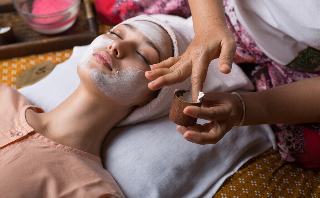 Scrubbing for face - spa treatments in Almaty | Thai SPA PattayaSpa.kz